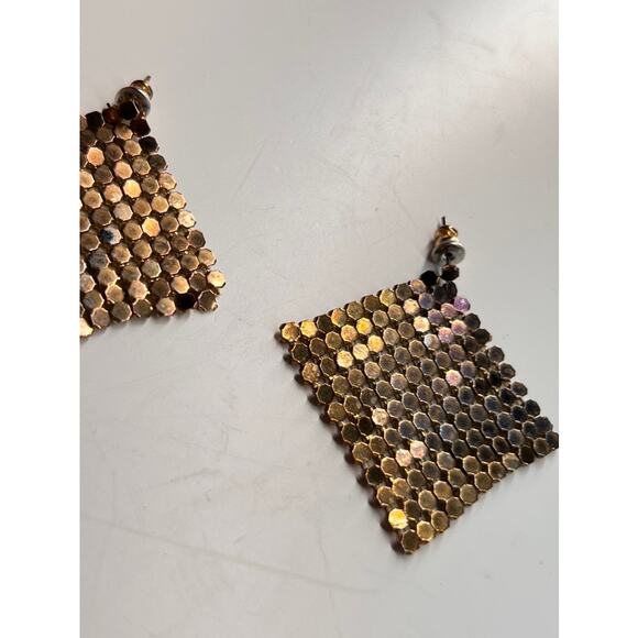 RAD Vintage 80's Gold-Tone Mesh Statement Bib Earrings, Unsigned - Picture 7 of 8